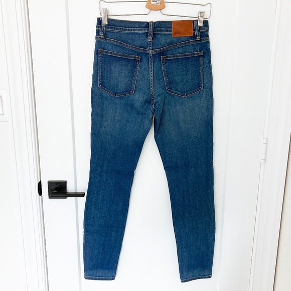 NWT J Crew Look Out High Rise Medium Wash Skinny Jean - 28 - Picture 3 of 4